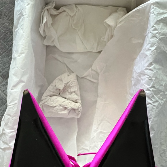 Balenciaga Knife Mule in Fuschia - Picture 6 of 15